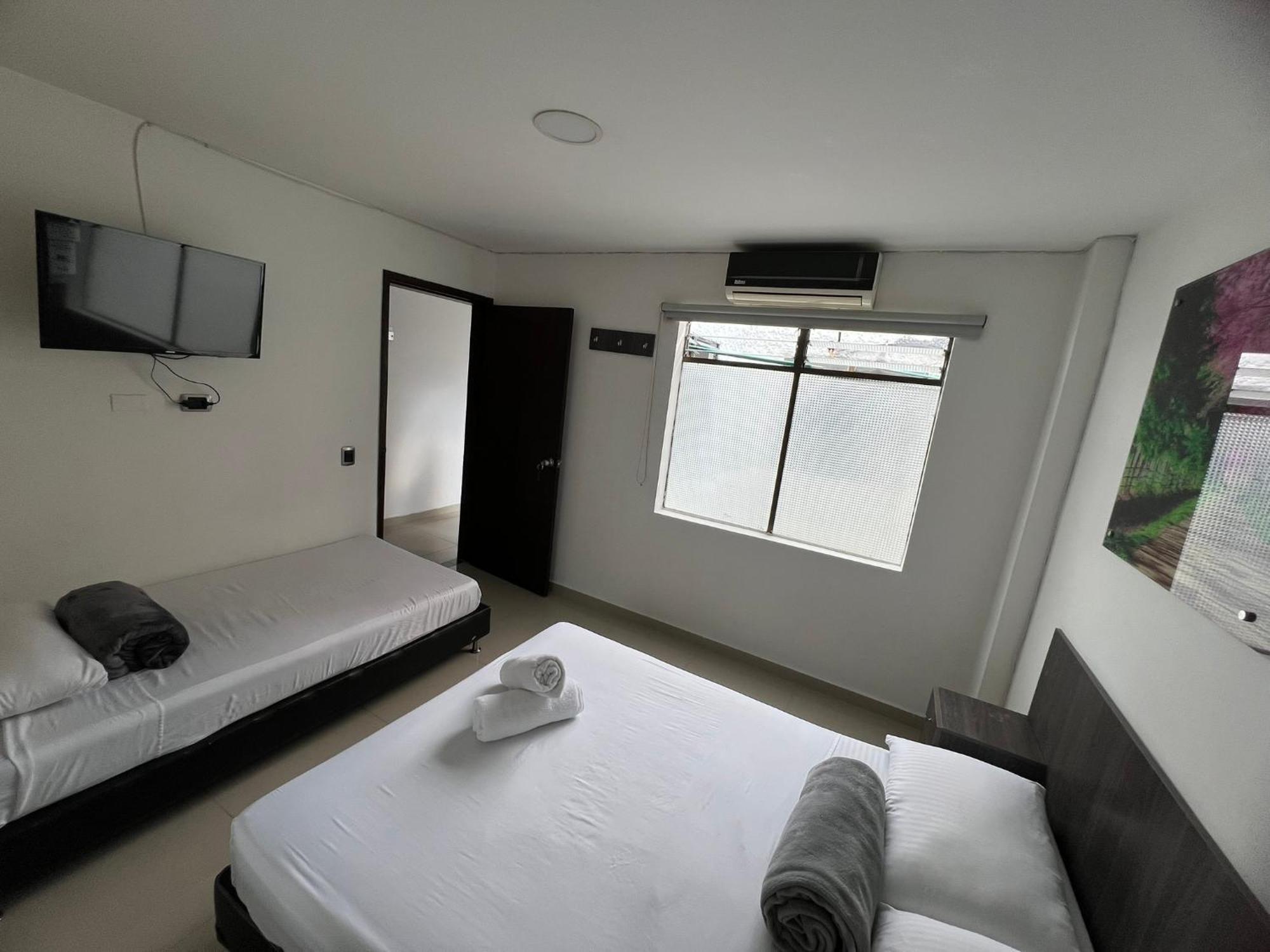 Hotel Jardin De Laureles Medellín Esterno foto