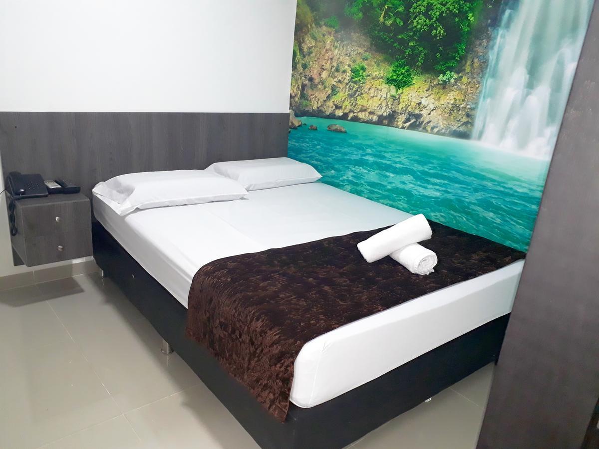 Hotel Jardin De Laureles Medellín Esterno foto
